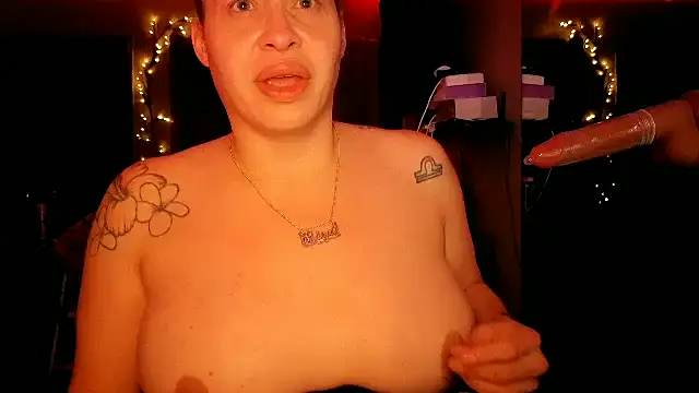 Czat XXX na żywo – MsMoore
