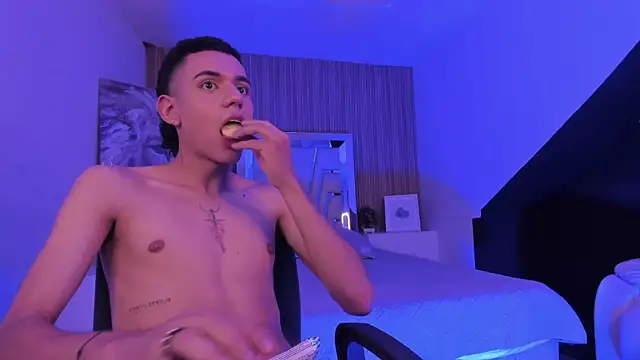 MathewAdamss Live XXX-Chat