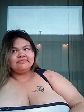 BiggtittiesX Chat XXX in diretta