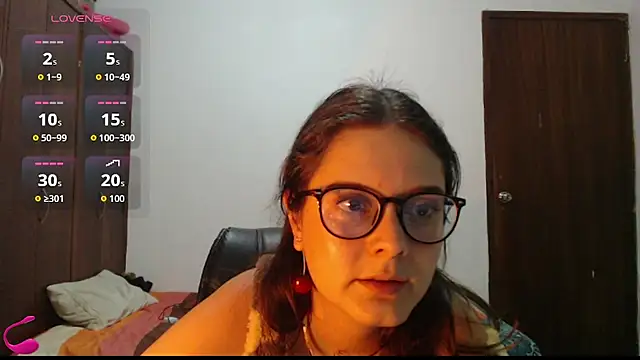 Živý XXX chat MadieeLorez