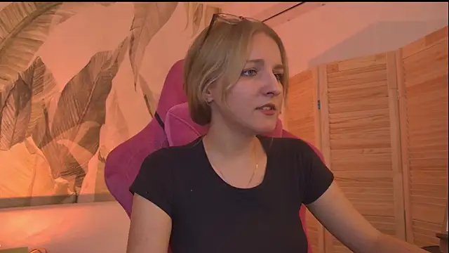 ViolaMore Adlı Modelin Canlı XXX Sohbeti