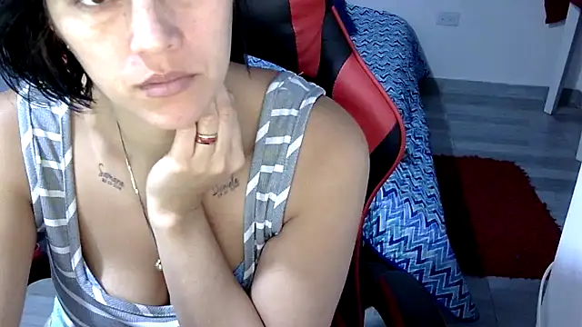 XXX chat uživo modela Bandida553