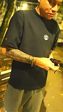 AlphaMasterXxx Chat XXX live