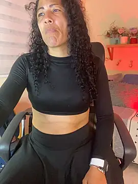 victorya_milf 现场XXX聊天