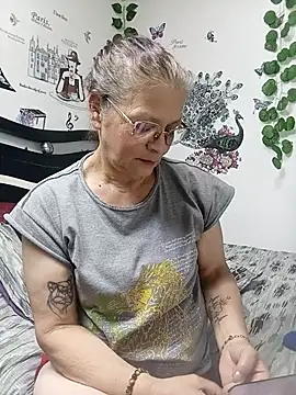 katrinna_ élő XXX-chatje