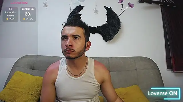 Chatroom XXX en direct de Noha-Wolf