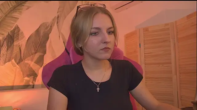 ViolaMore's Live XXX Chat