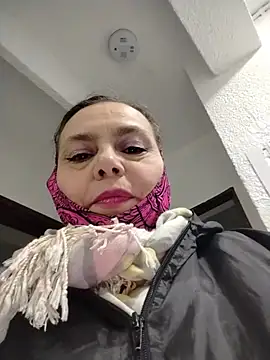 دردشة Natasha_miilf الجنسية المباشرة