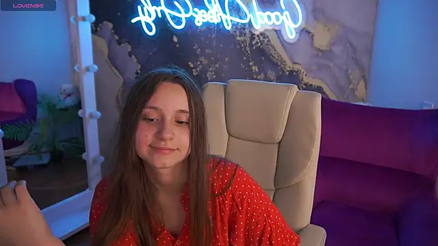 TinyNatalie Live XXX-chat