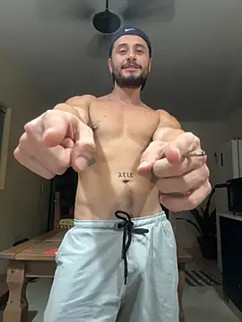 Chat +18 de guzzfit ao vivo