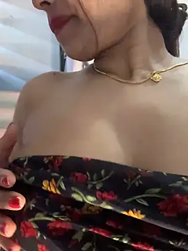 Hot-Haney77 – Naživo XXX chat