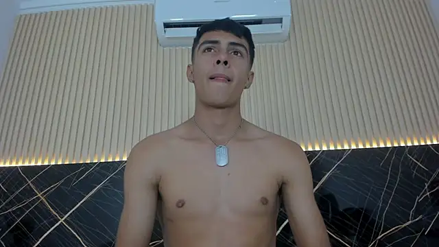 Bruno_fox élő XXX-chatje