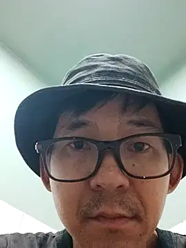 huynhji988 Webcam-Show