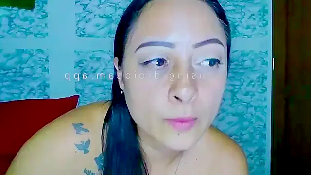 XXXStephanie_XXXのライブXXXチャット