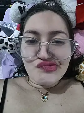 Chat +18 de Fetichista23 ao vivo