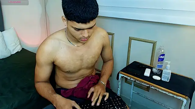 Thony_Bign Live XXX chat