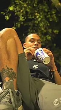 Chat +18 de AlphaMasterXxx ao vivo