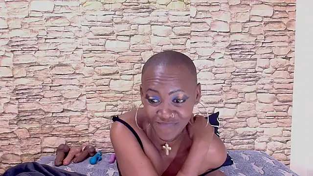 EbonyOlive69: онлайн-секс-чат