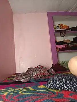 Chat +18 de CUTE_kalpna ao vivo