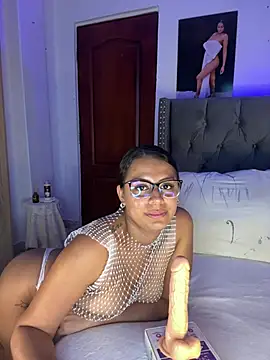 ema_zoe 라이브 XXX 채팅