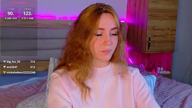 LunaXBaddie élő XXX-chatje
