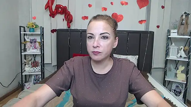 ElizabethSho élő XXX-chatje
