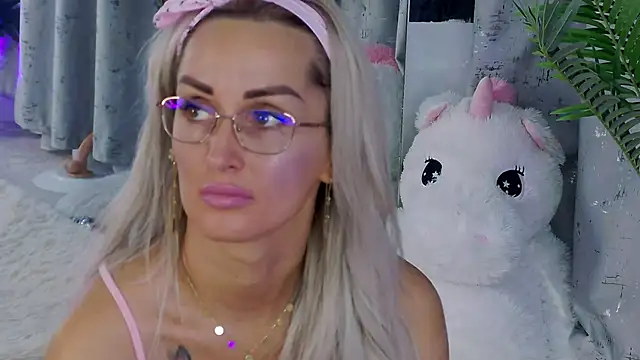 IsabelleEthann Live XXX chat