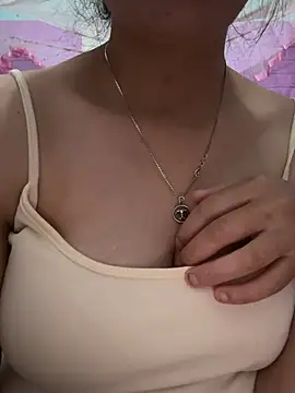 Chat +18 de Nabi_pusy ao vivo