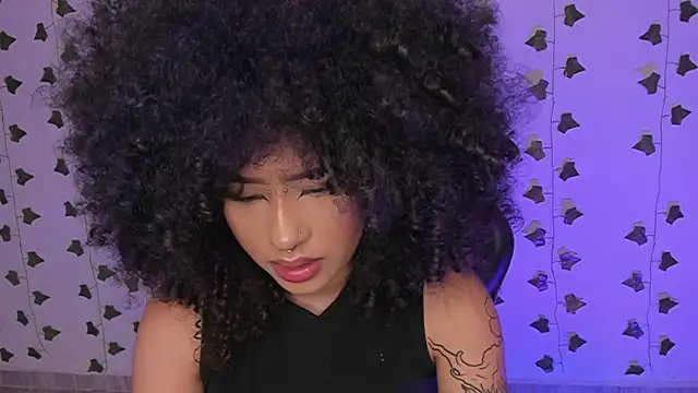 Liaaa_1's Live XXX Chat