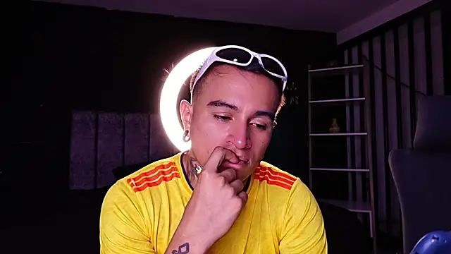LiamDeep Live XXX-Chat