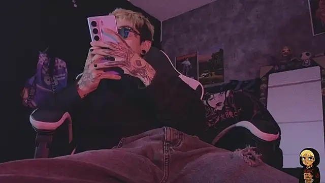 AcidMilo 现场XXX聊天
