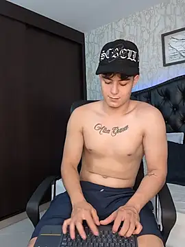 MaxCruz_ – Naživo XXX chat