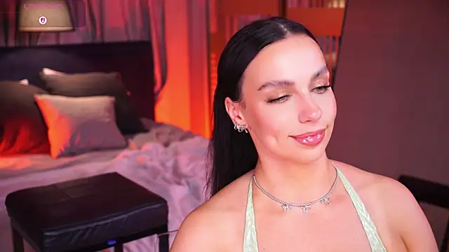 LunaNight Adlı Modelin Canlı XXX Sohbeti