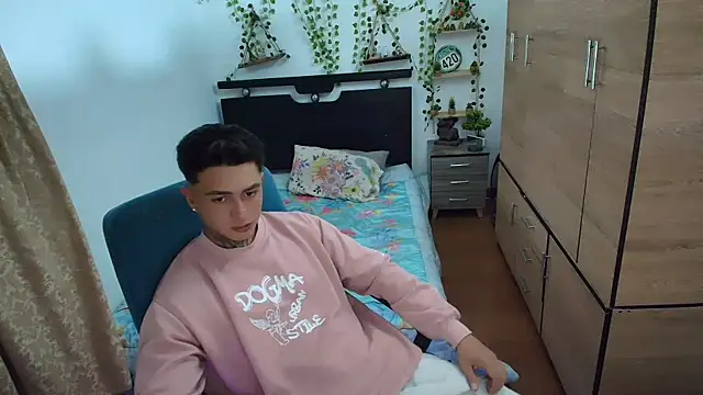 Chat XXX Live santii_ss