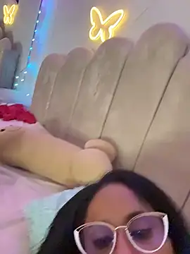 AlisonHoot69 élő XXX-chatje