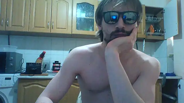 KaelNox Chat XXX in diretta