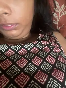 livia_dolls Chat XXX live