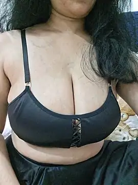 Jassi_Does – Naživo XXX chat