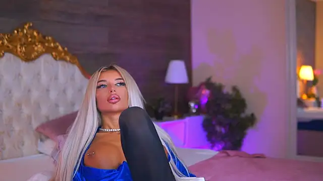 Juicy_Jessye: онлайн-секс-чат