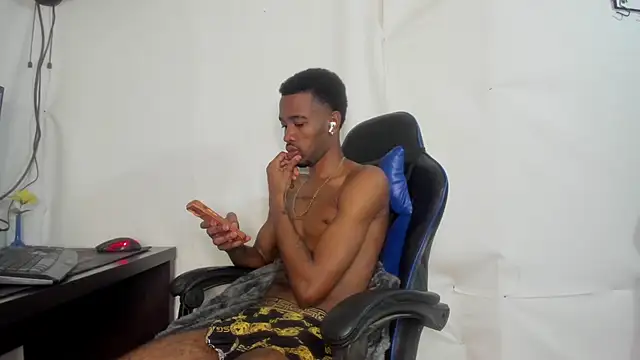 Онлайн чат XXX Kofi_exotic_2