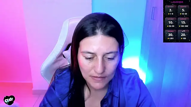 Saskyaa Chat XXX in diretta