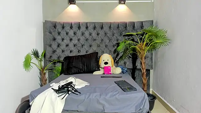 Salomon_koude Live XXX Chat
