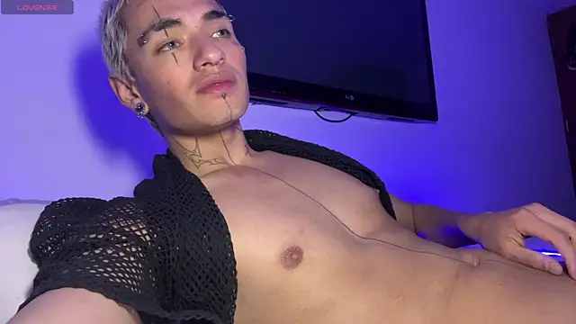 Chat XXX en directo de santikhalifa