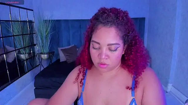 AngelaCoffee Adlı Modelin Canlı XXX Sohbeti