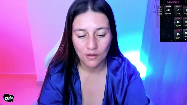 Chatroom XXX en direct de Saskyaa