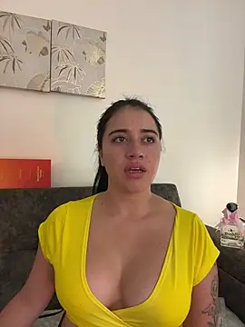 Chat +18 de KallyMyller1 ao vivo