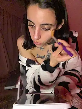 Poison_Ivy_29's Live XXX Chat