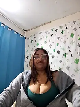 Avannay Chat XXX live