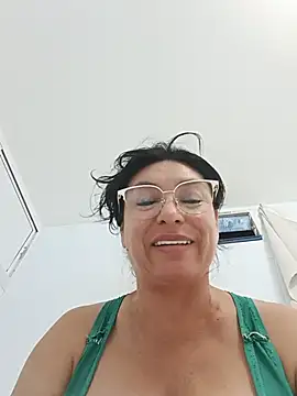 Chat XXX en directo de katysquirtdirty