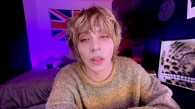 Aronn_44 – Naživo XXX chat